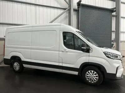 Używany Maxus V90 163 KM (119 kW) 2024 Biały Van