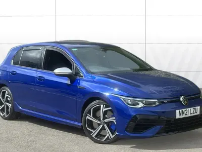 Używany VW Golf VIII R 320 KM (235 kW) 2021 Niebieski Hatchback