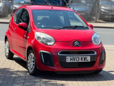 Used Citroën C1 VTR Sport 68 HP (50 kW) 2013 Red Hatchback