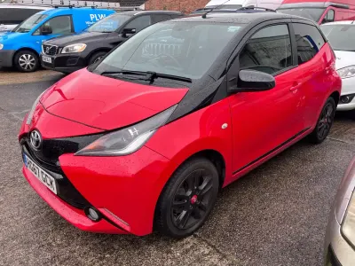 Usado Toyota Aygo X-cite 2018 Rojo Utilitario