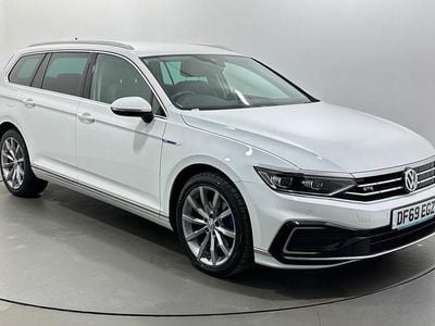 Used VW Passat Advance 218 HP (160 kW) 2020 White Estate