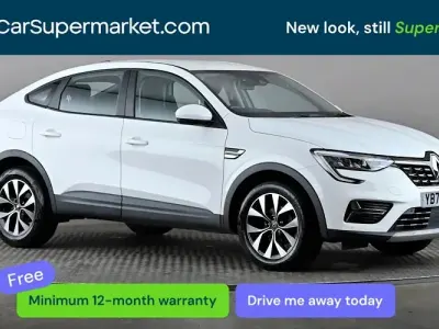 Używany Renault Arkana Iconic 140 KM (102 kW) 2022 Biały SUV