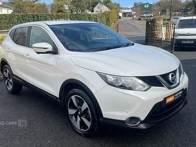 Used Nissan Qashqai N-Connecta 110 HP (80 kW) 2016 White SUV