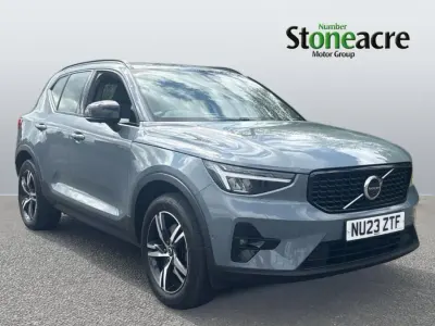 Usado Volvo XC40 Plus 2023 Cinzento SUV