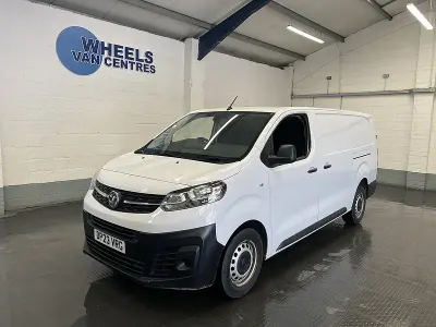 Used Vauxhall Vivaro 100 HP (73 kW) 2023 White MPV