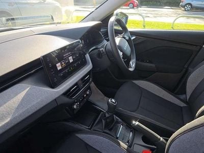 New Skoda Kamiq SE 94 HP (69 kW) 2025 Silver SUV