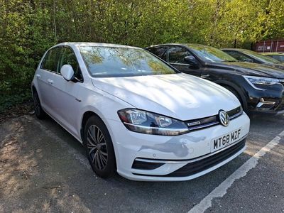 Used VW Golf VII SE 130 HP (95 kW) 2018 White Hatchback
