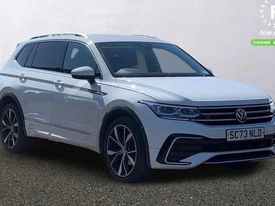 Usado VW Tiguan Allspace R-line 150 HP (110 kW) 2024 Branco SUV
