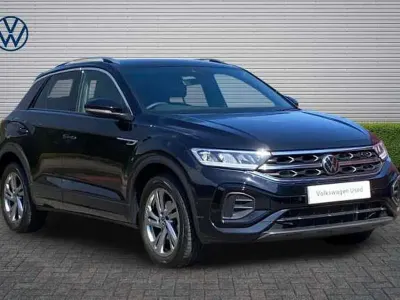 Usado VW T-Roc 150 HP (110 kW) 2025 SUV