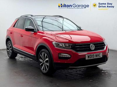 Used VW T-Roc Design 115 HP (84 kW) 2019 Red SUV