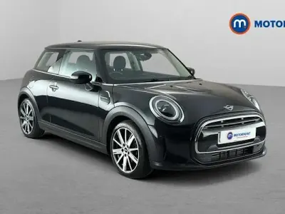 Used Mini ONE Classic 102 HP (75 kW) 2022 Black Hatchback