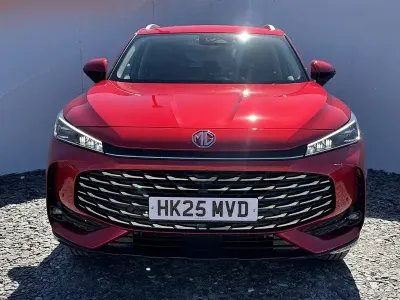 Usado MG HS Trophy 224 HP (164 kW) 2025 Vermelho SUV