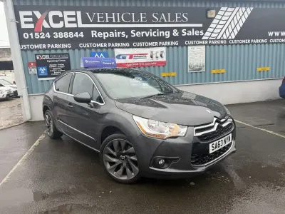 Usado Citroën DS4 160 HP (117 kW) 2014 Cinzento Citadino