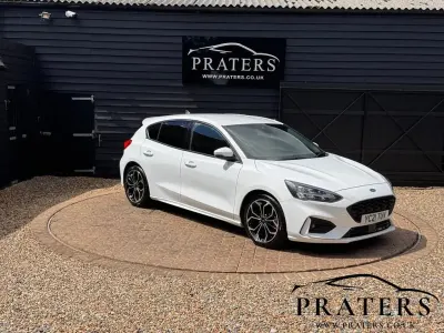 Used Ford Focus ST-Line X 120 HP (88 kW) 2021 White Hatchback