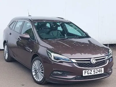 Usado Vauxhall Astra Elite 2017 Castanho Carrinha