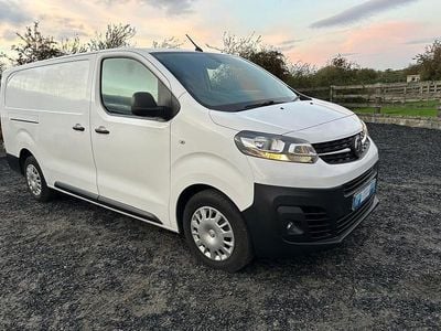 Used Vauxhall Vivaro 100 HP (73 kW) 2020 White MPV