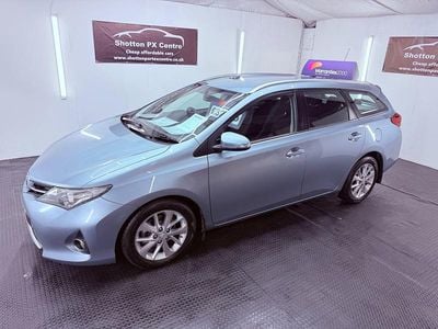 Used Toyota Auris 2015 Blue Estate
