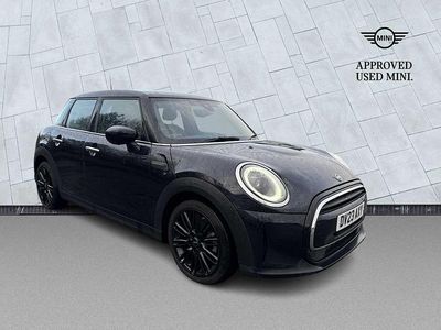 Black Used 2023 Mini Cooper Exclusive Hatchback | £19,519 (Fair price)