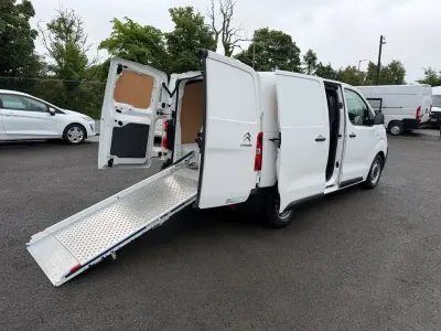 Used Citroën Dispatch 100 HP (73 kW) 2020 White MPV