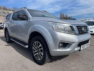 Used Nissan Navara Tekna 190 HP (139 kW) 2017 Silver Pickup