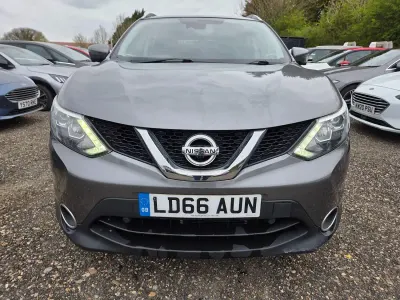 Begagnad Nissan Qashqai S 115 HK (84 kW) 2016 Grå SUV