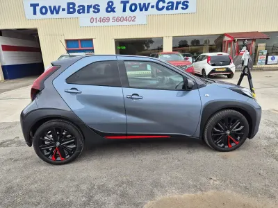 Used Toyota Aygo X 72 HP (52 kW) 2023 Grey SUV
