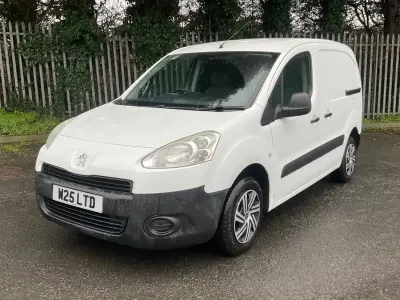 Usado Peugeot Partner S 2014 Branco Monovolume