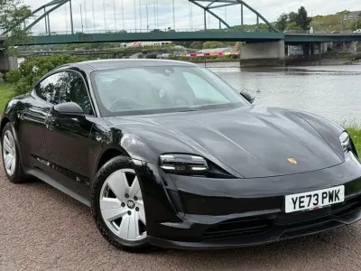 Used Porsche Taycan 300 kW (408 HP) 2023 Sedan