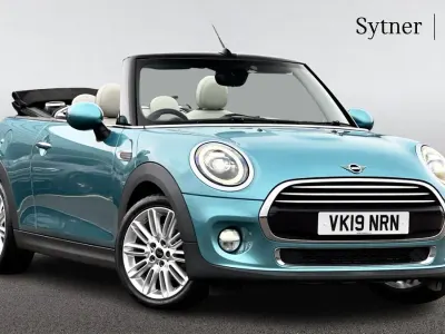 Begagnad Mini Cooper Exclusive 134 HK (98 kW) 2019 Grön Halvkombi