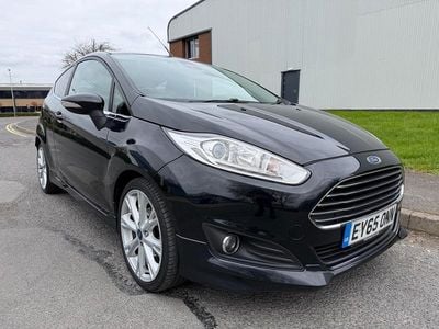 Used Ford Fiesta Titanium X 75 HP (55 kW) 2015 Black Hatchback