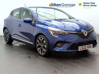 Used Renault Clio V Version S 2022 Blue Hatchback