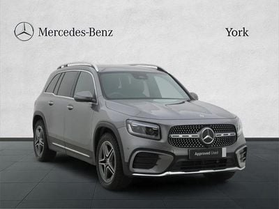 Mercedes GLB220