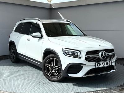 Mercedes GLB220