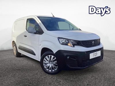 Used Peugeot Partner 110 HP (80 kW) 2020 White MPV