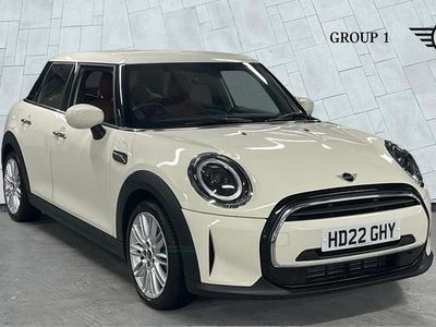 Used Mini Cooper Exclusive 136 HP (100 kW) 2022 White Hatchback