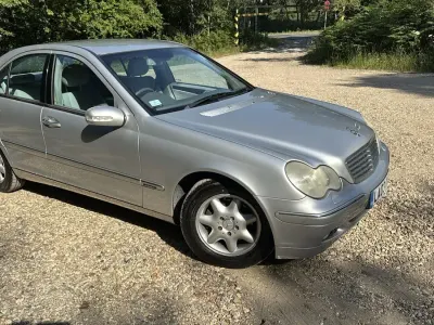 Used Mercedes C200 Elegance 2003 Silver Sedan