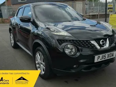 Gebraucht Nissan Juke Acenta Premium 117 PS (86 kW) 2015 Schwarz SUV