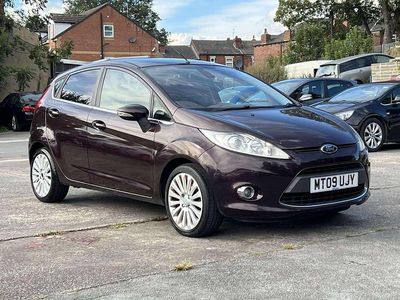 Red Used 2009 Ford Fiesta Titanium Hatchback | £2,000 (Fair price)
