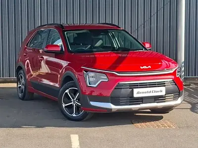 Used Kia Niro 139 HP (102 kW) 2023 Red SUV
