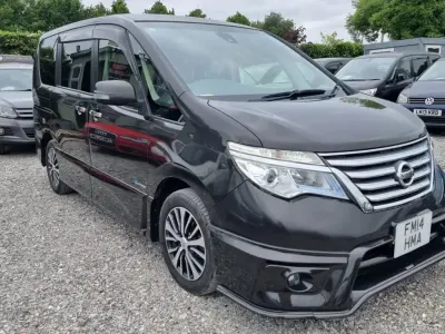Begagnad Nissan Serena