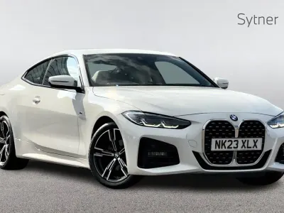 Begagnad BMW 420 M Sport 181 HK (133 kW) 2023 Vit Sportkupé