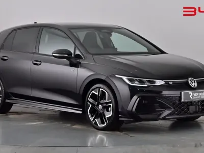 Used VW Golf VIII R-line 150 HP (110 kW) 2025 Grenadilla black Hatchback