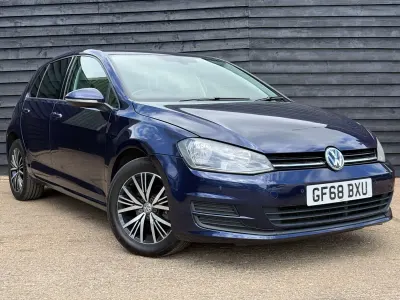 Used VW Golf VII SE 115 HP (84 kW) 2018 Blue Hatchback