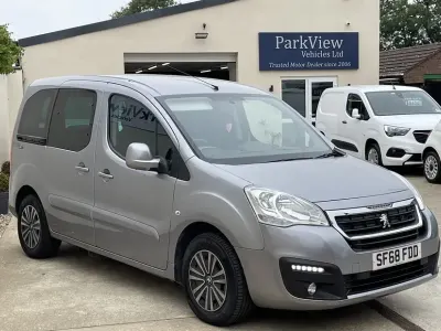 Used Peugeot TePee Active 75 HP (55 kW) 2018 Estate