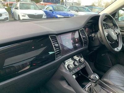 Used Skoda Kodiaq LAURIN & KLEMENT 150 HP (110 kW) 2021 White SUV