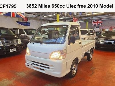 White Used 2025 Daihatsu Hijet MPV | £8,895