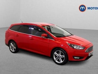 Used Ford Focus Zetec 125 HP (91 kW) 2017 Red Estate
