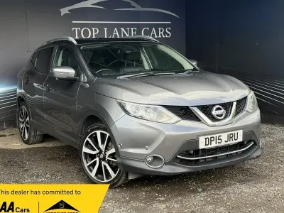 Used Nissan Qashqai Tekna 130 HP (95 kW) 2015 Grey SUV