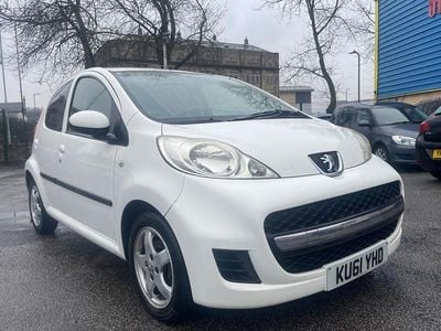 White Used 2011 Peugeot 107 Sportium Hatchback | £1,595 (Fair price)