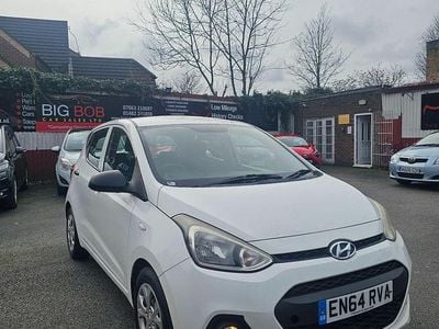 Used Hyundai i10 2015 White Hatchback